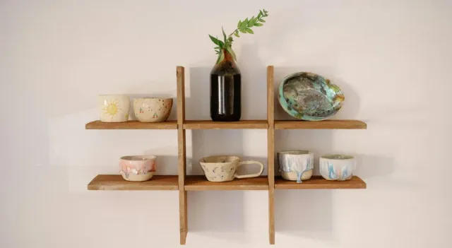smart-vertical-shelf-ideas-to-save-space-in-small-homes