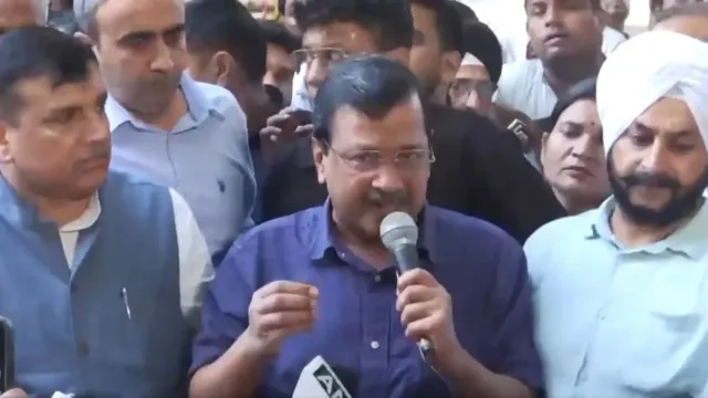 parvesh-verma-slap-row-fir-against-saurabh-bhardwaj-jarnail-singh-aap-leaders-detained-arvind-kejriwal-tilak-nagar