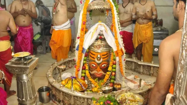 mahakal-temple-to-offer-vip-like-darshan-slots-to-all-devotees-how-and-when-to-book