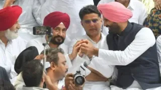 punjab-polls-sachin-pilots-report-on-infighting-paved-way-for-raja-warrings-exit-what-next-for-congress