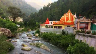 uttarakhand-traffic-advisory-heading-to-kainchi-dham-nainital-check-traffic-diversions-parking-rules