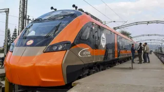 bengaluru-mumbai-vande-bharat-sleeper-likely-to-be-launched-this-month-check-timings-stoppages