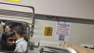 watch-snake-slithers-through-ac-panel-on-swatantrata-senani-express-railways-then-replace-coach