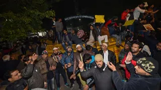 delhi-hc-rejects-pleas-against-rahul-gandhi-anurag-thakur-for-hate-speeches-during-2020-riots-2019-jamia-violence