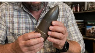 texas-man-used-a-desk-paperweight-for-years-only-to-find-it-was-a-160-year-old-artillery-shell