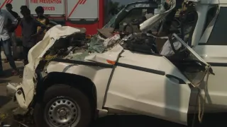 gujarat-road-accident-six-dead-injured-after-speeding-bolero-car-rams-into-trailer-in-bhavnagar