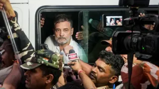 jantar-mantar-protest-live-updates-india-bloc-rahul-gandhi-priyanka-gandhi-akhilesh-yadav-congress-samajwadi-sir-eci-gyanesh-kumar-lb