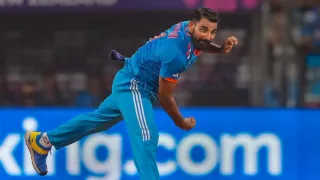 bowling-like-a-youngster-after-bhuvneshwar-kumar-comeback-bcci-urged-to-include-mohammed-shami-in-india-squad