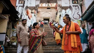 pune-woman-duped-of-280-cr-by-self-styled-baba-over-special-rituals-at-ayodhyas-hanumangarhi-temple