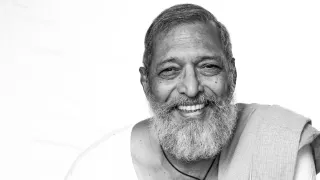 why-were-nana-patekar-last-rites-performed-late-at-night-despite-full-state-honours