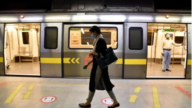 delhi-metro-update-rajiv-chowk-central-secretariat-among-6-stations-entry-exit-closed-india-bloc-march-due-to-security-reasons-check-timings