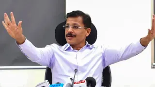 mpsc-aspirants-call-off-10day-agitation-as-ias-tukaram-mundhe-inducted-into-probe-panel