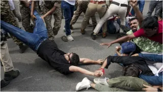 sir-protest-suprem-court-asks-delhi-cops-to-remain-present-during-harassment-plea-hearing-all-delhi-protests-cases-on-thursday