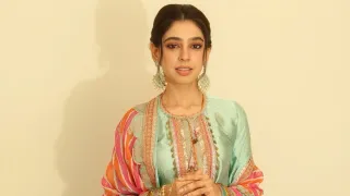 sleep-with-me-when-niti-taylor-quit-films-after-casting-couch-experience-with-south-director