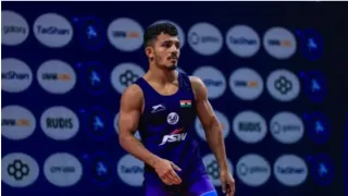from-local-akhadas-to-indias-first-grecoroman-silver-medal-vishvajit-more-takes-kolhapurs-wrestling-legacy-forward