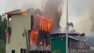 bangladesh-fire-tragedy-10-killed-9-injured-after-coxs-bazars-seaside-resort-catches-blaze