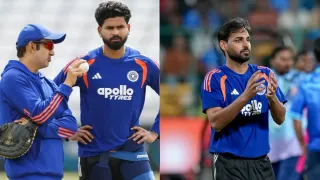 shreyas-iyer-gautam-gambhir-advised-to-bhuvneshwar-kumar-as-indias-firstchoice-new-ball-bowler-in-new-zealand-t20is