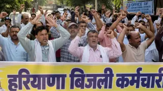 Haryana Electricity Employees Call Off Strike After CM Saini Assures Cancellation Of License To Private Firm