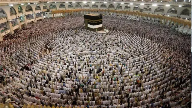 saudi-arabia-says-it-intercepted-two-ballistic-missiles-fired-by-houthis-shrapnel-fell-in-mecca-medina