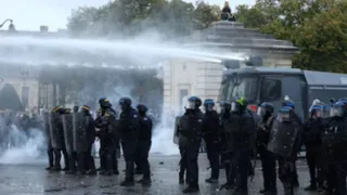 France Protests: 4 Lakh Hit Streets, 1,000 Detained As Riot-Related Restrictions Incite Fresh Anti-Govt Anger | Watch