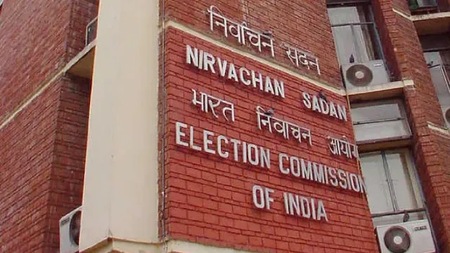 form-6-not-amended-as-only-centre-can-do-it-ec-tells-supreme-court-in-affidavit-amid-row-over-sir