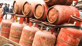 LPG Cylinder New Rules From Nov 1: Revision In Prices To Booking Rules, Check Key Changes; Will It Affect Your Kitchen Budget?