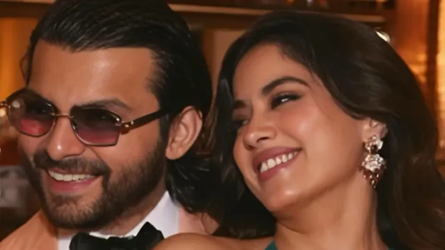 janhvi-kapoor-reveals-shikhar-pahariya-left-london-midsemester-after-sridevis-death-a-look-at-their-relationship-timeline