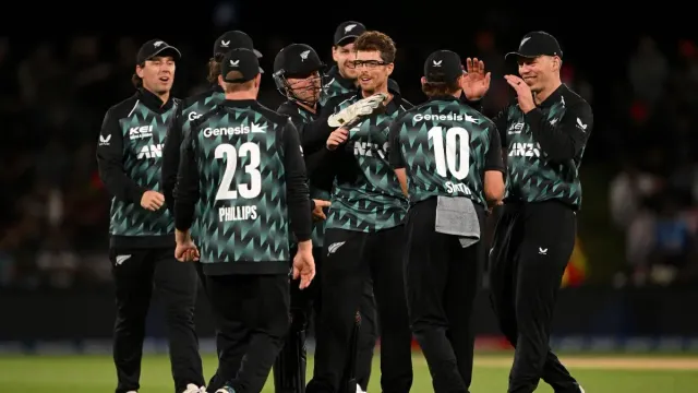 double-whammy-for-new-zealand-as-two-superstar-pacers-lockie-ferguson-matt-henry-ruled-out-of-t20i-series-vs-india