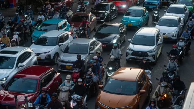 thane-traffic-alert-on-key-routes-including-tembhi-naka-ghodbunder-road-manpada-today-due-to-two-major-shiv-sena-eknath-shinde-rallies-check-roads-to-avoid