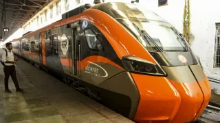 Varanasi-New Delhi Vande Bharat Sleeper Express To Be Launched On Oct 31; Check Timings, Stoppages