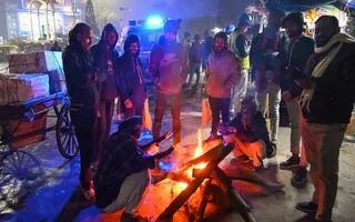 Bihar Weather: Severe Cold Grips State, Flights And Trains Affected By Dense Fog | Check Forecast