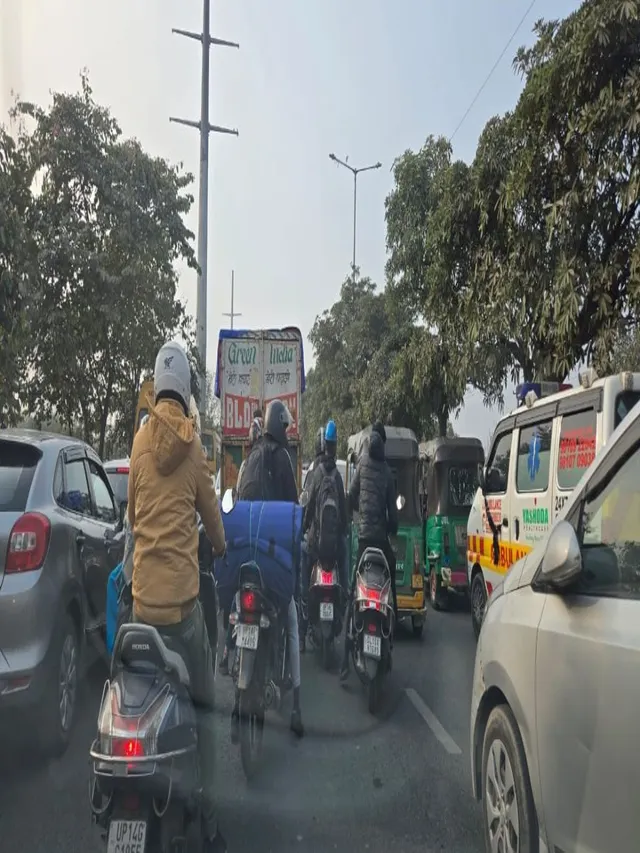 delhi-traffic-outer-ring-road-repair-causes-massive-jams-near-haiderpur-badli-mor